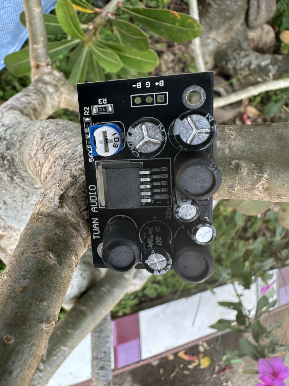 Mạch tạo nguồn đôi từ nguồn đơn v3