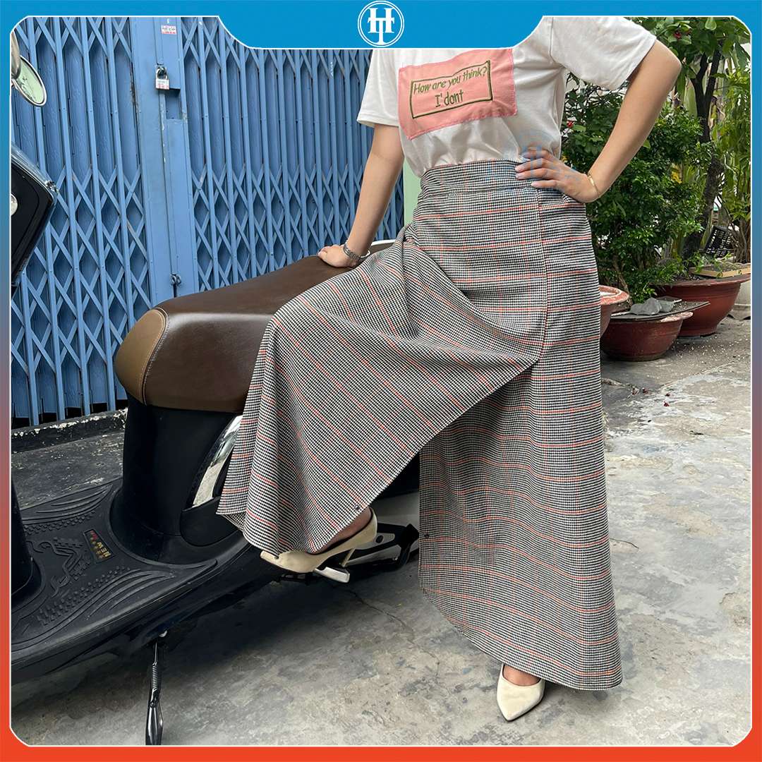 Váy Chống Nắng Xẻ Tà Vải Cotton Dày Dặn, Mềm Mại Có Túi Và Nút Bấm KHT38 H&T FASHION