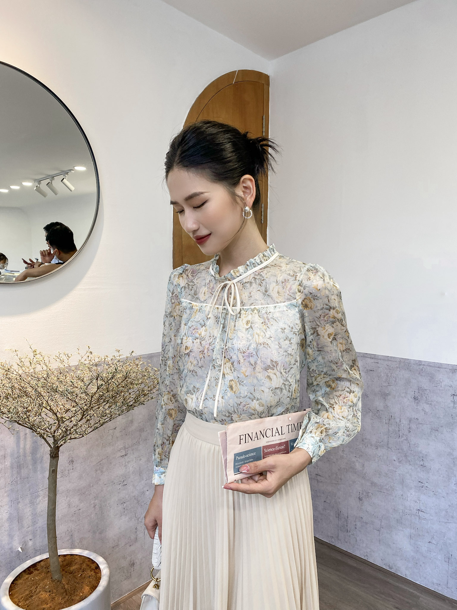 Lalya_cv109_chân váy dập ly xòe quạt-be