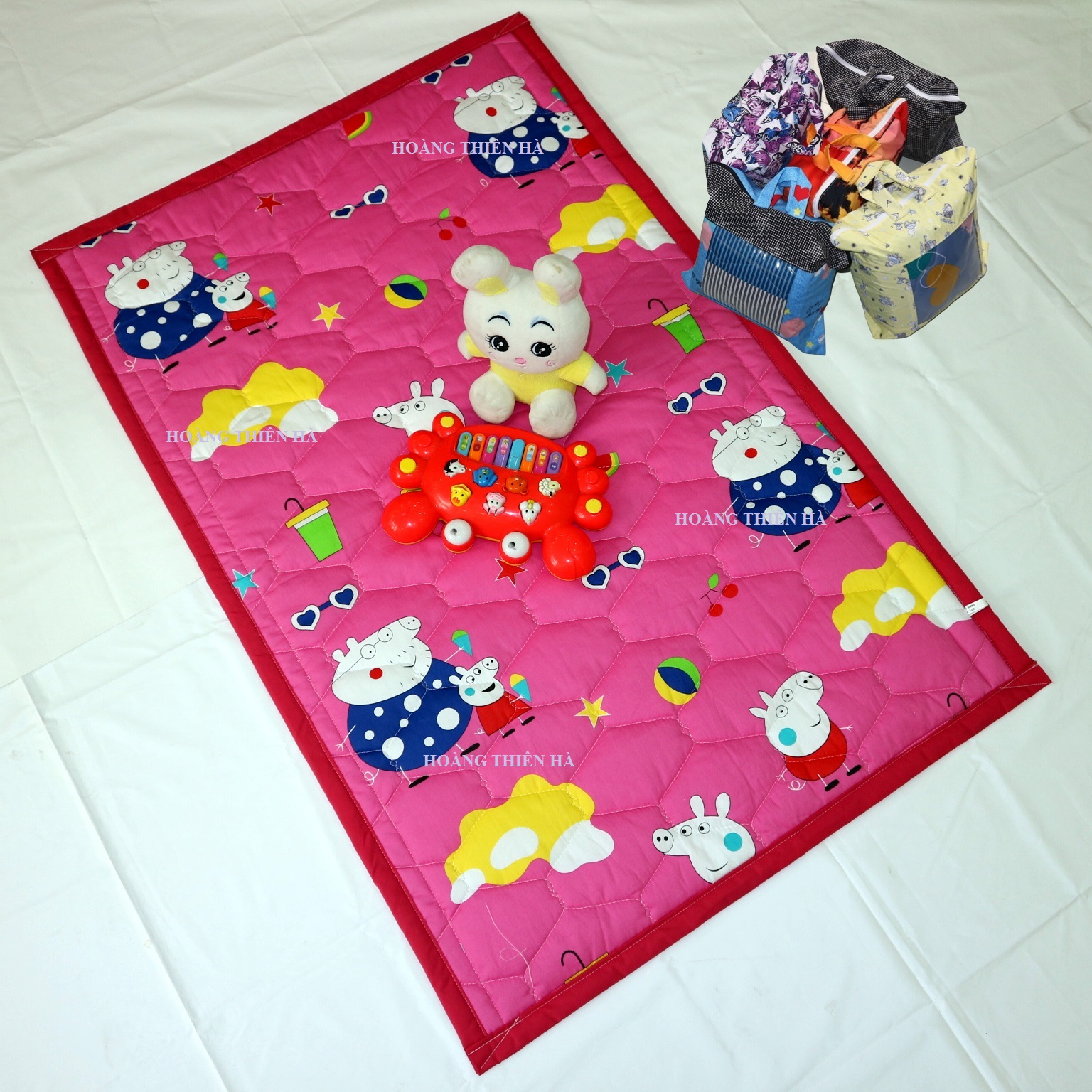 Nệm Cho Bé Đi Học HOÀNG THIÊN HÀ - 100% COTTON thoáng mát, Chống hơi đất, Chống trượt, Giặt máy nhanh khô - CÓ TÚI XÁCH XIN XẮN.