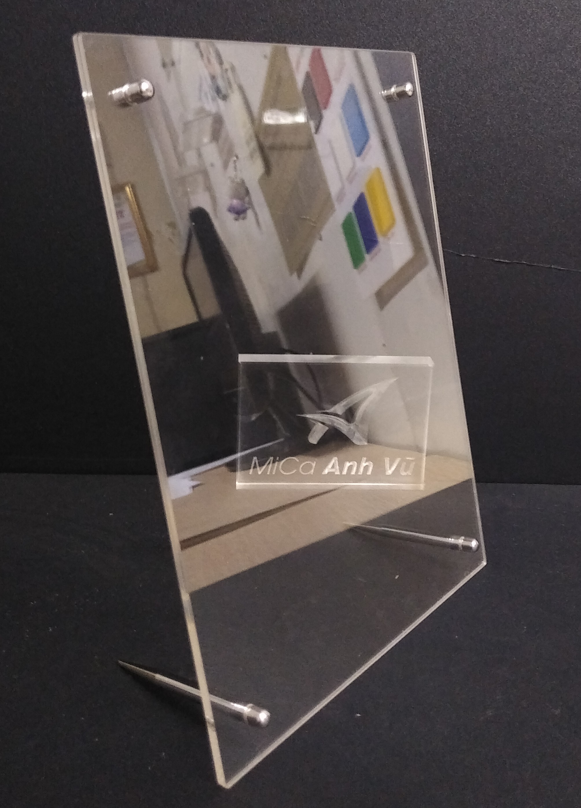 Khung ảnh mica để bàn khổ A4