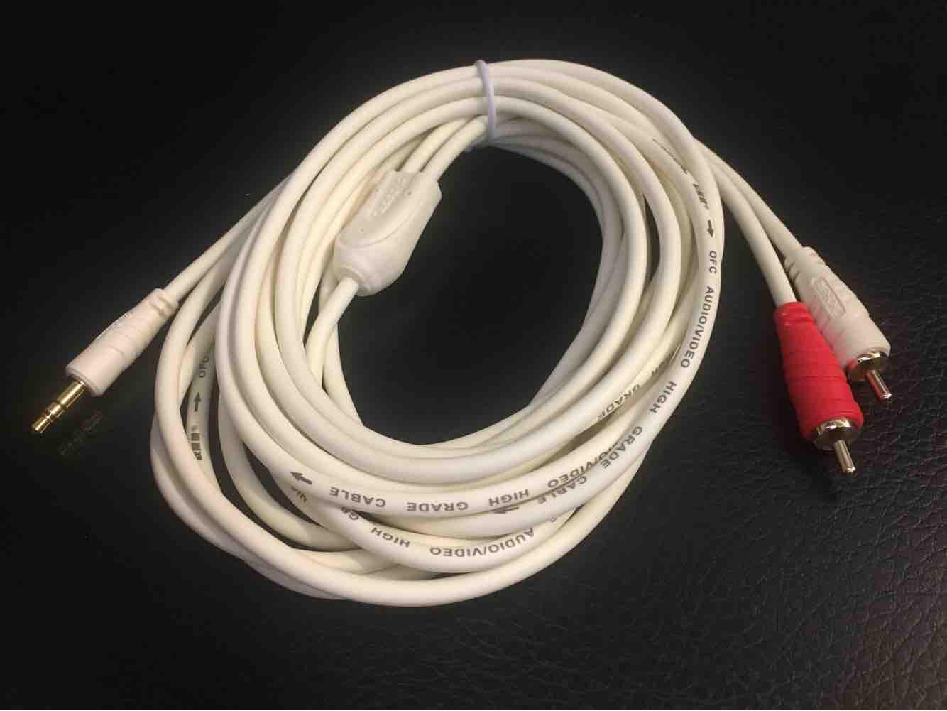 Dây cáp tín hiệu 1đầu 3.5 ra 2đầu bông sen av rca dài 5mét choseal