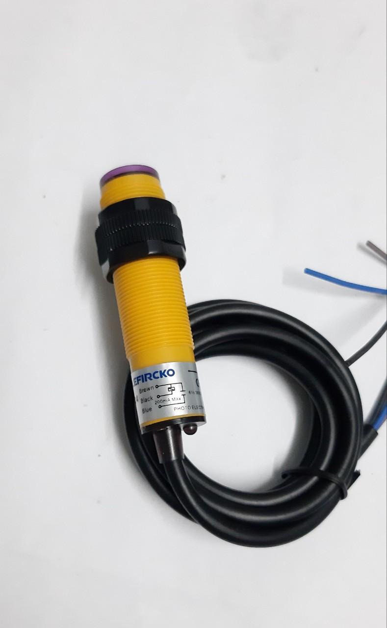 Cảm biến quang e3f-ds30c4