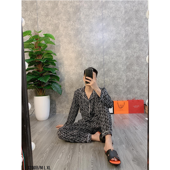 Bộ pyjama lụa dài tay phù hợp cả nam và nữ, Bộ đồ ngủ dài tay chất lụa cao cấp
