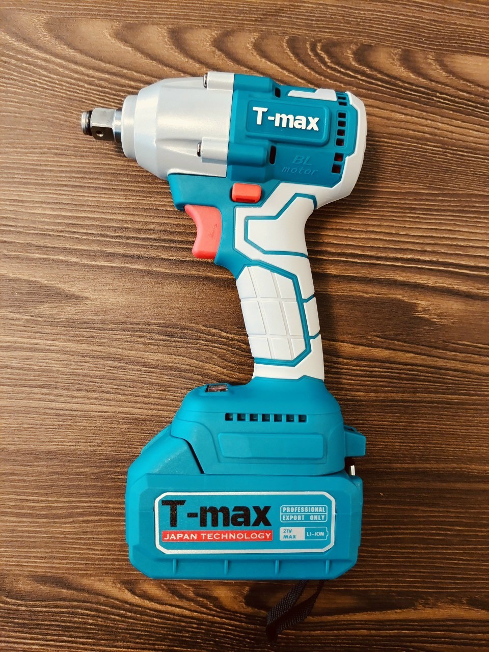 Máy siết bulong pin t-max tm-iw21a