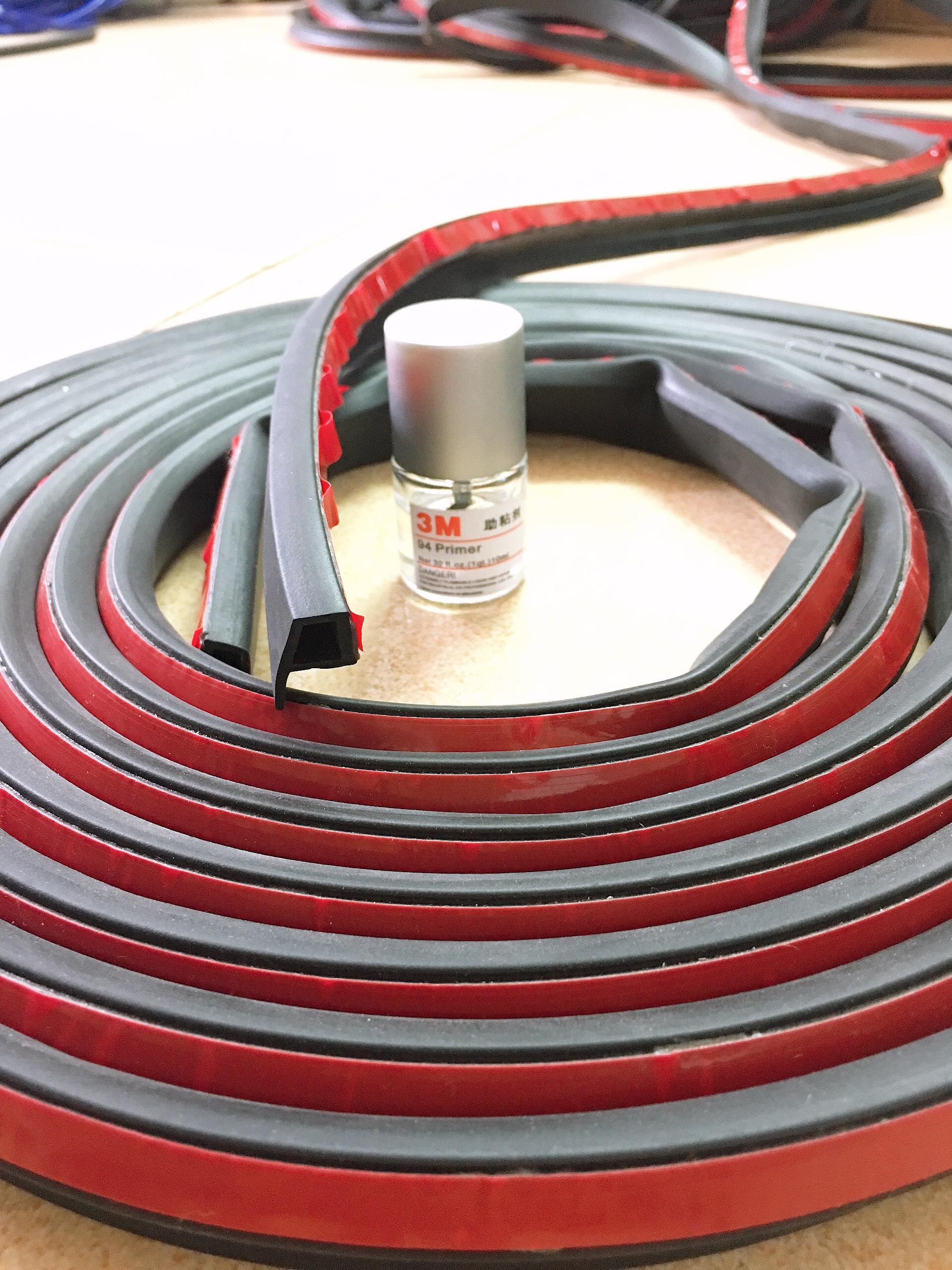 Ron Gioăng Cao Su Chữ P Dài 10m Dán Cửa Xe Hơi Ô Tô Chống Ồn Giữ Nhiệt Tặng 01 Lọ Keo Trợ Dính 10ml