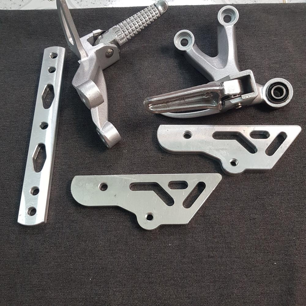 [QUÁ RẺ] GÁC CHÂN SAU RAIDER GẮN CHO SIRIUS SẮC NÉT TỪNG CHI TIẾT TỪNG CHI TIẾT (TẶNG KÈM BÁT)