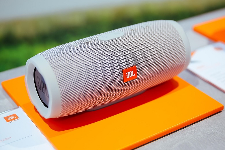 Loa bluetooth jbl charge 4 30w white, âm thanh trung thực, sống động - hàng chính hãng jbl430w