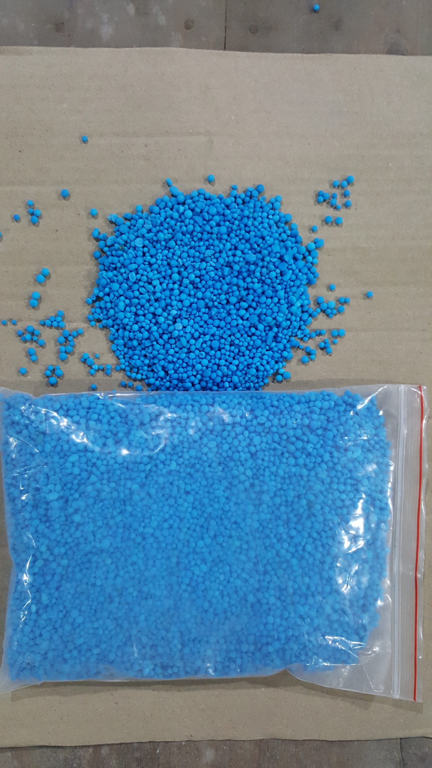 Phân bón NPK 30-10-10 + TE - Nguyên liệu Canada-1kg-Túi Zip