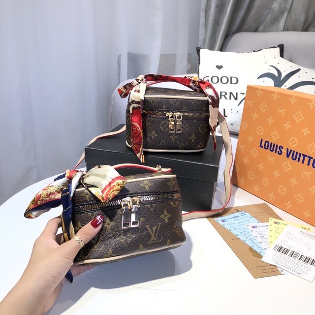 [HCM]Túi xách mini kèm khăn dáng hộp tròn SN56