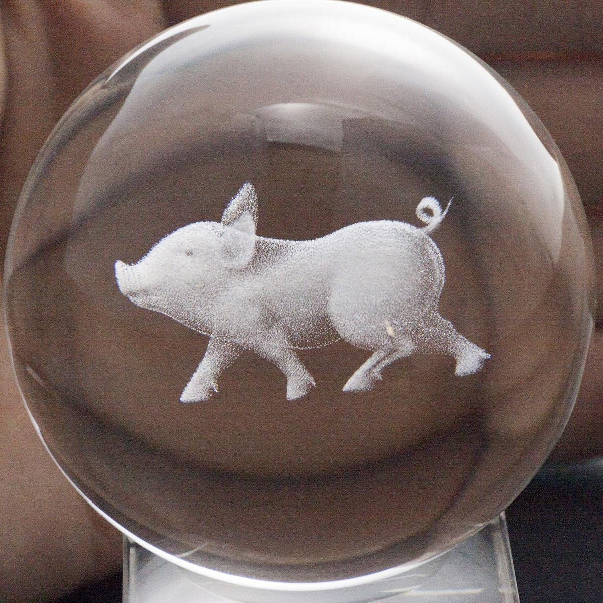 [HCM]Quả cầu pha lê khắc 3D PHONG THỦY CON HEO TÀI LỘC - QUÀ TẶNG SINH NHẬT DỄ THƯƠNG