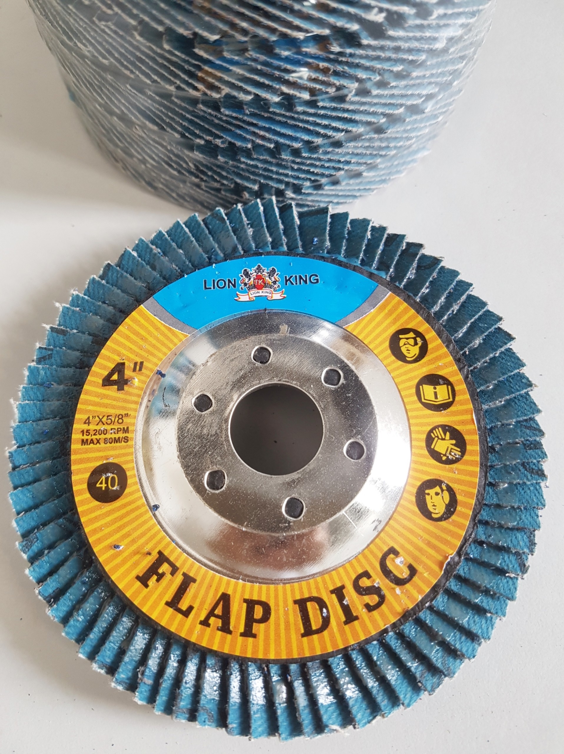 Nhám xếp, nham xep, bánh nhám xếp, đĩa nhám xếp, nhám xếp tròn, lưỡi mài, lưỡi mài, nhám xếp xanh, lưỡi mài nỉ trắng, nỉ xám đánh bóng kim loại
