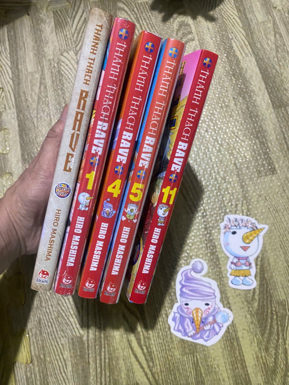 Combo 5q vở truyentranh Thánh thạch Rave