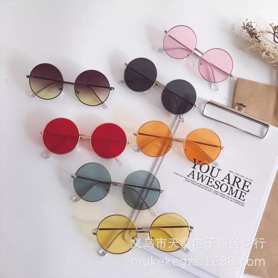 Mắt kính trẻ em