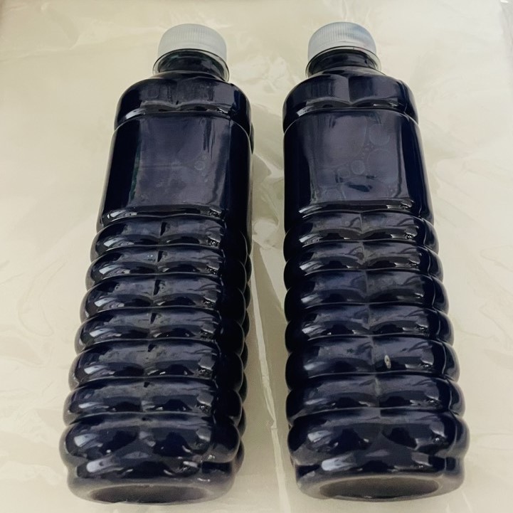 Mực viết bảng bida. Tẩy xoá được.