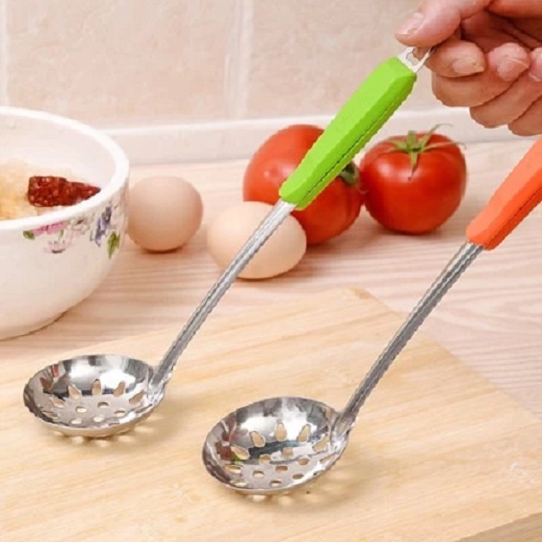 Vá inox có lỗ múc trân châu tiện lợi