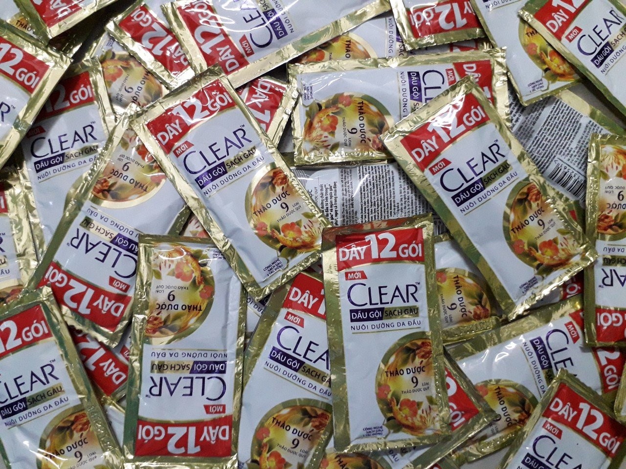 Combo 50 gói dầu gội Clear Thảo Dược