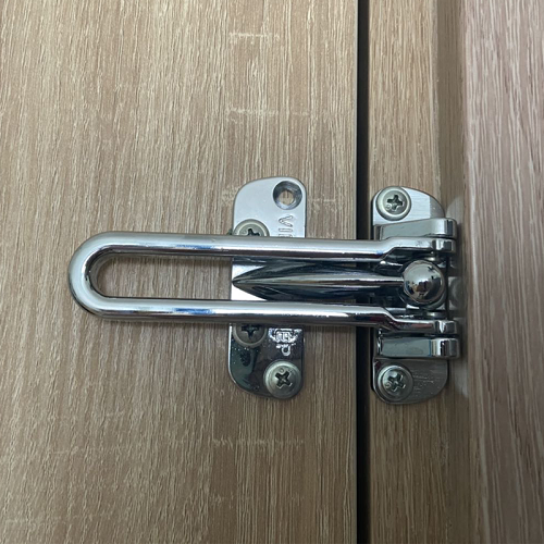 Phụ kiện cửa cổng chốt móc cửa an toàn dùng cho cửa 1 cánh 10110