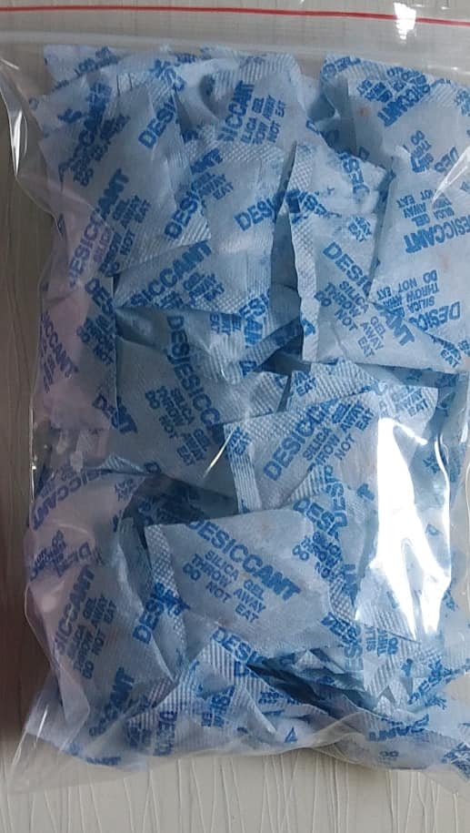 1 Kg gói hạt hút ẩm, chống ẩm Silica Gel loại 5g sử dụng linh hoạt (cho máy ảnh, máy  quay, ẩm kế điện tử
