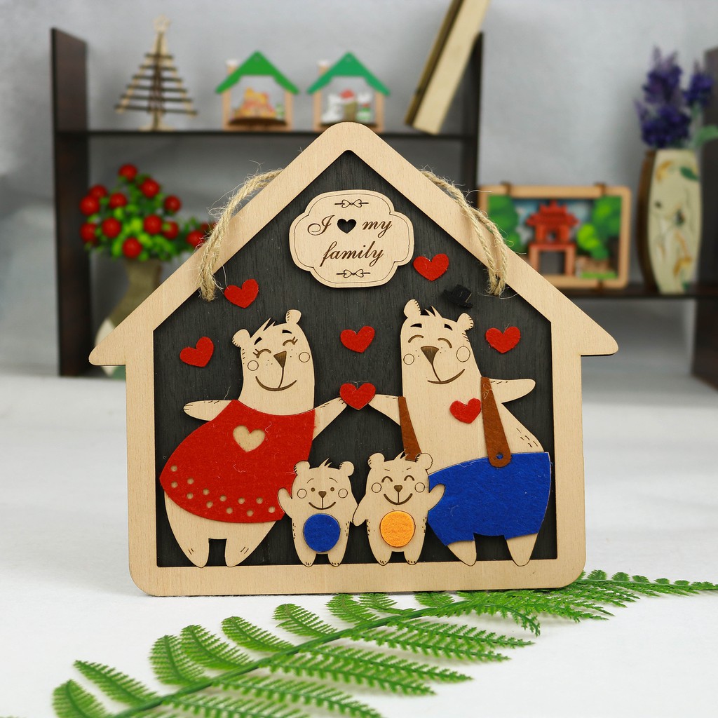 Decor home Bảng gỗ gia đình gấu 4 người