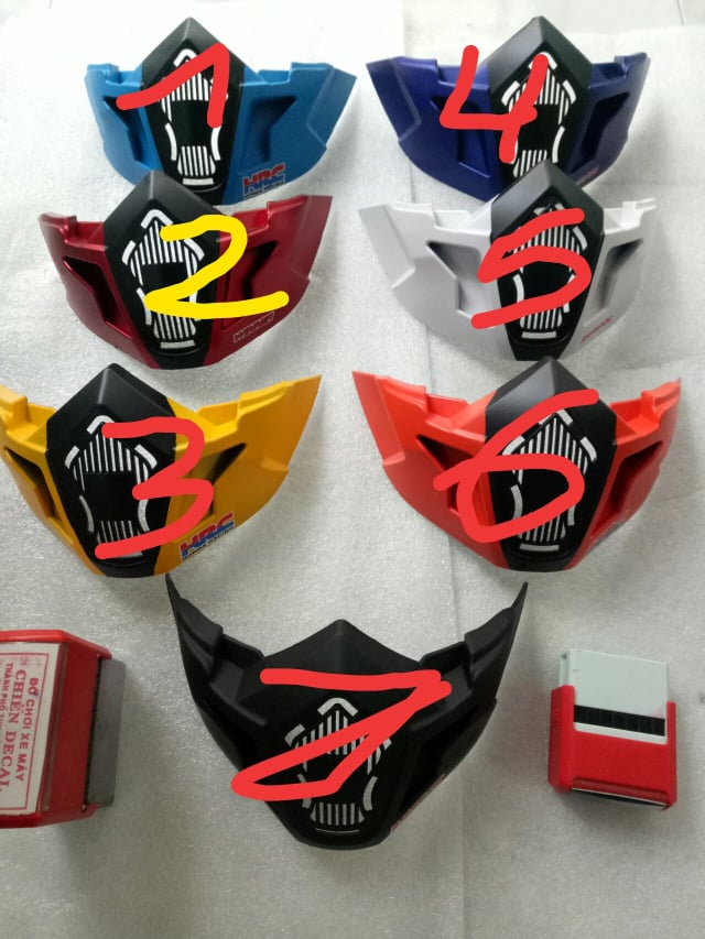 ốp mặt nạ đèn dành cho xe honda winner.(có thể chế lắp cho nhiều dòng xe khác)