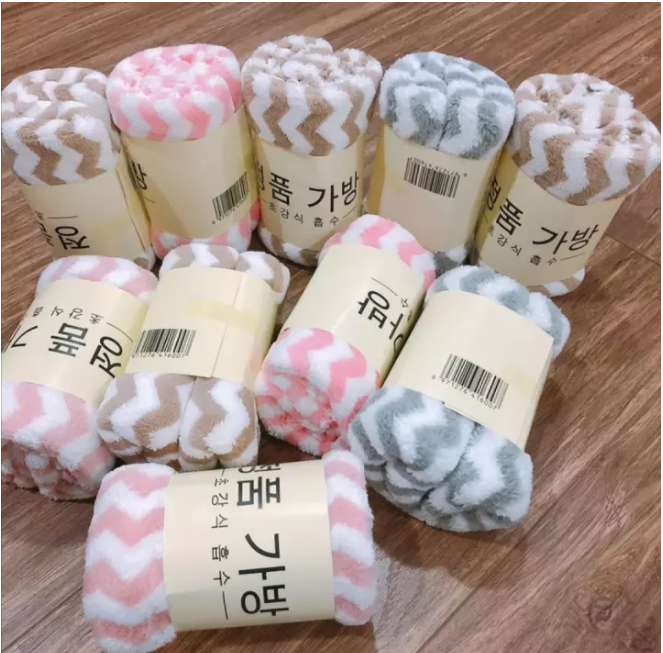 Sét 10 khăn mặt lông cừu xuất khẩu Hàn Quốc. Kẻ sọc. Siêu mềm mịn, kích thước 50 x 30cm