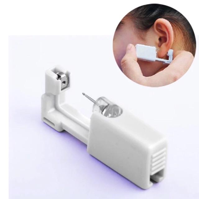 Dụng cụ xỏ lỗ tai