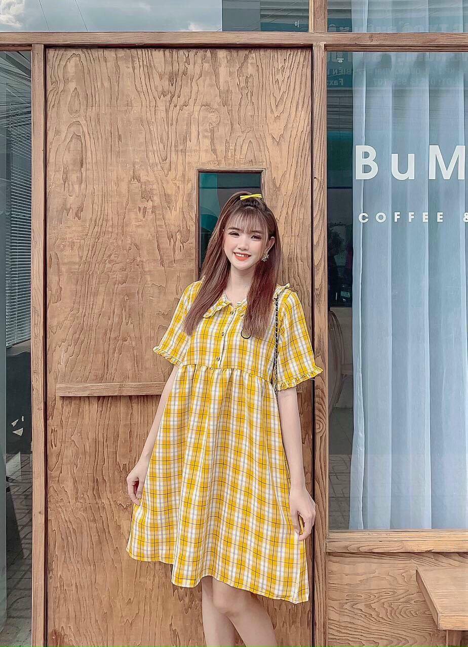 Đầm babydoll caro vàng cổ bèo tay lỡ cute