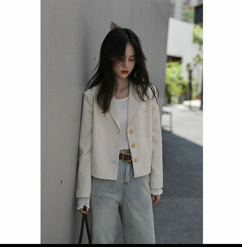 Áo khoác blazer dáng ngắn nữ