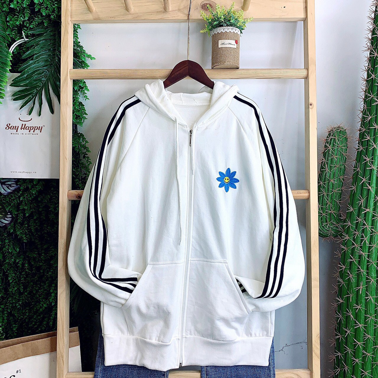 [HCM]Áo Khoác Thun Nỉ Ngoại Thêu Bông Cúc Xanh Có Nón 3 SọcForm Chuẩn Dưới 70kg-HIEEN FASHION