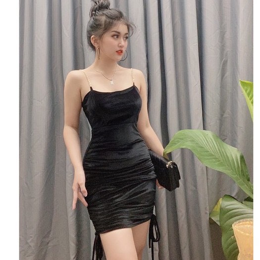 Đầm 2 dây nhung phối xích dây rút 2 bên D108