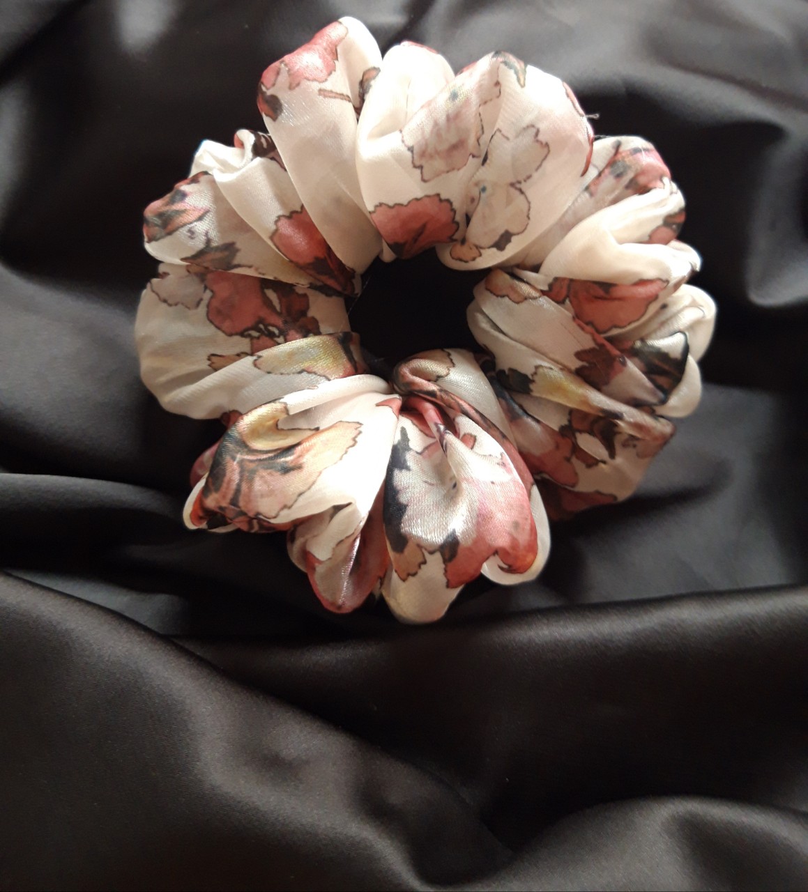 Cột Tóc Scrunchies voan kiến cao cấp