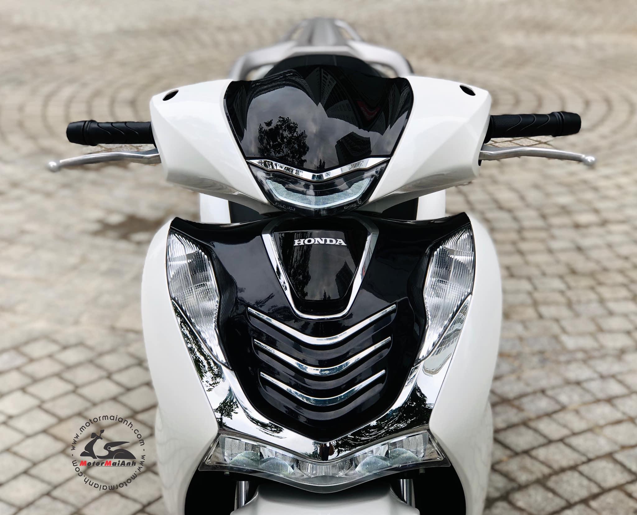 Mặt nạ SH 2020 đến SH2023  độ kiểu 3 sọc đủ màu theo xe, lắp đặt ôm khít