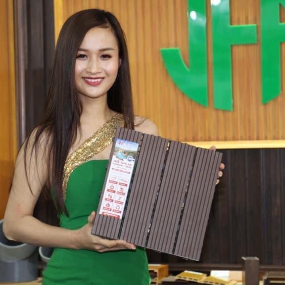 15 Vỉ gỗ nhựa lót sàn trang trí ban công đẹp