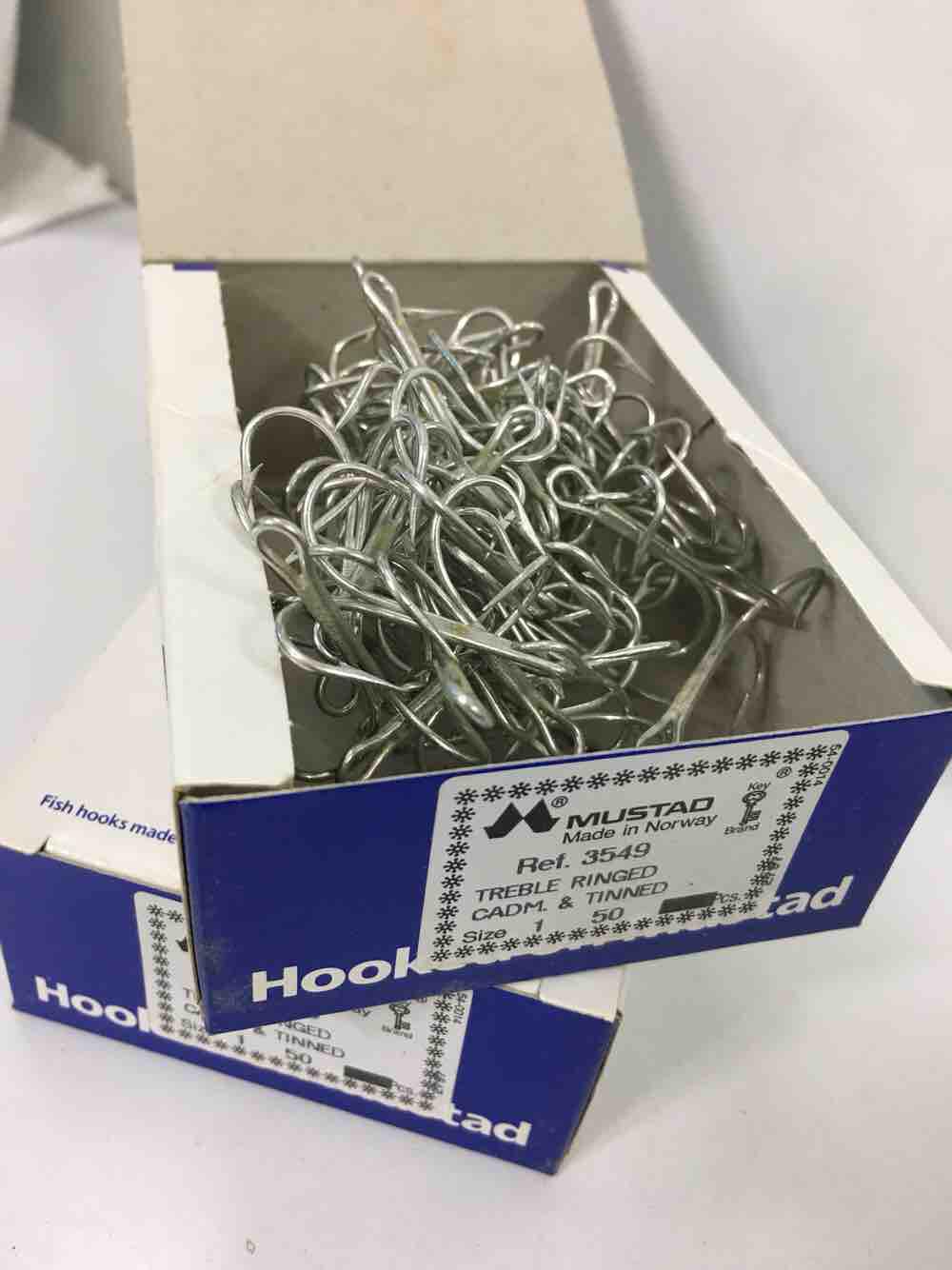 Lưỡi câu ba tiêu Mustad số 1