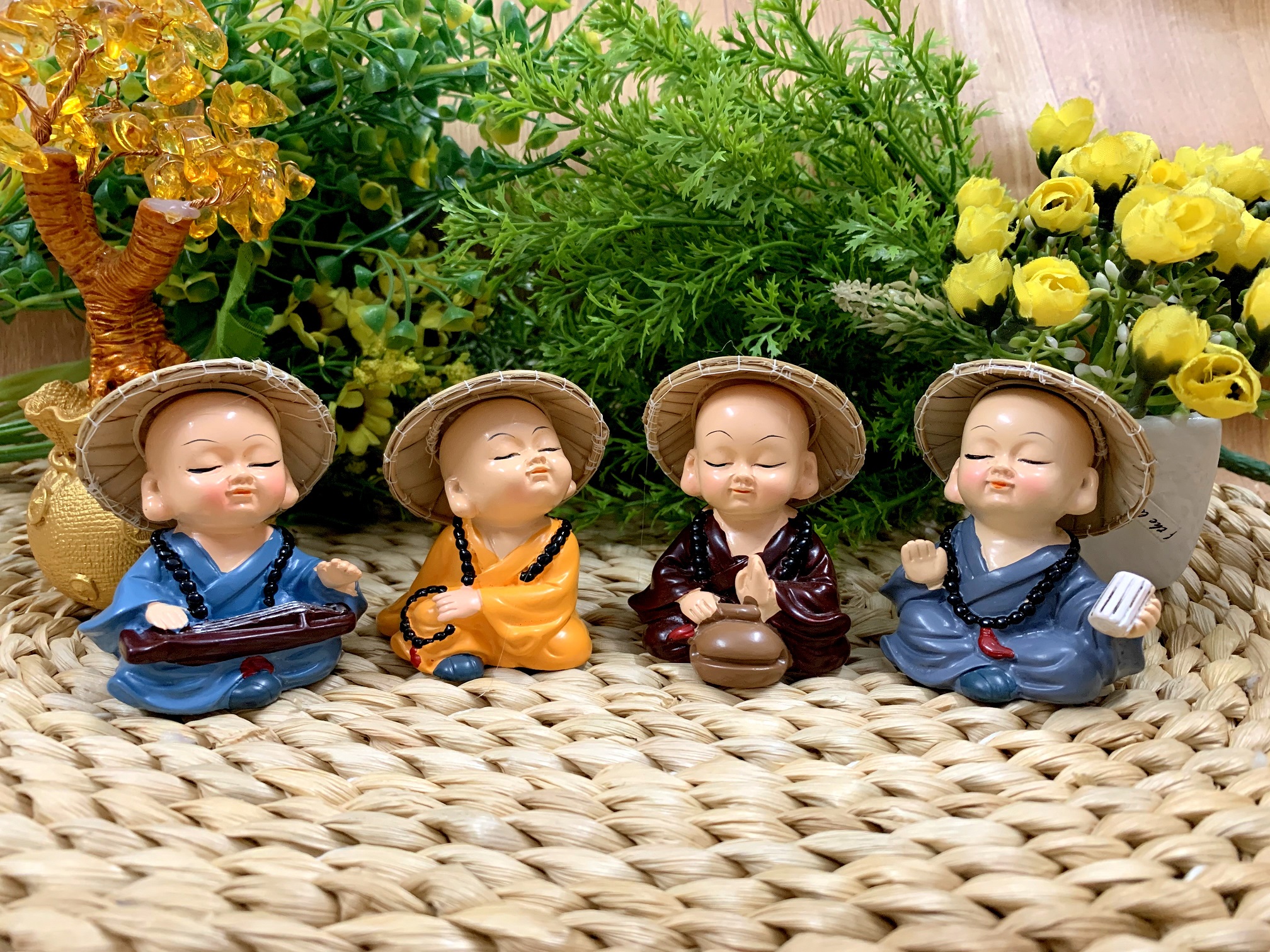 [HCM]Bộ 4 tượng chú tiểu Cầm Kỳ Thi Họa đội nón lá (Hàng Độc Quyền + Mẫu mới 2022 )