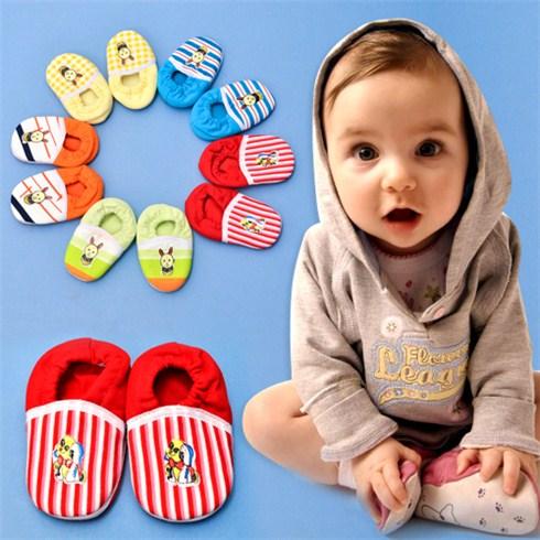 Giày Vải Giữ Ấm Cho Bé Trai Bé Gái  2 - 12 tháng ( 5 đôi )
