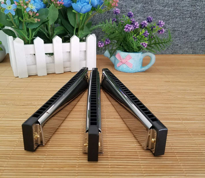 Kèn Harmonica 24 lỗ cao cấp GG24