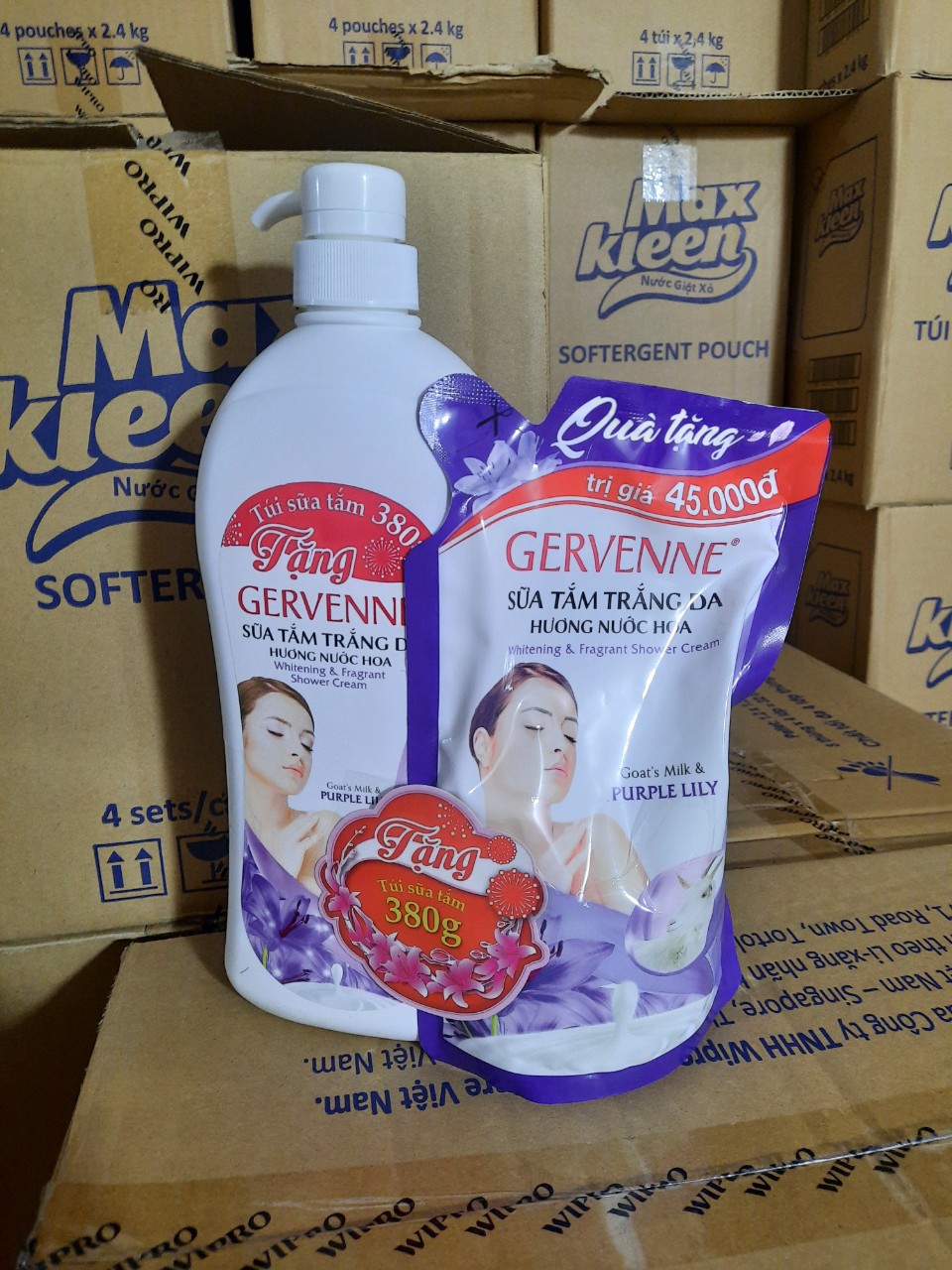Gervenne sữa tắm trắng da purple lily 900gr tặng túi 350g