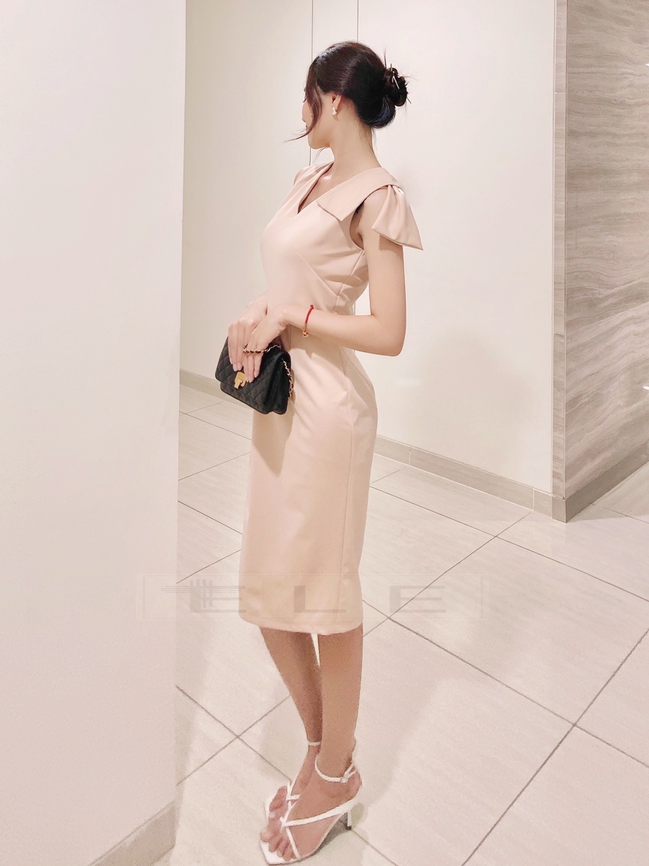 Nana dress_đầm body cổ v đính nơ xinh xắn, thanh lịch
