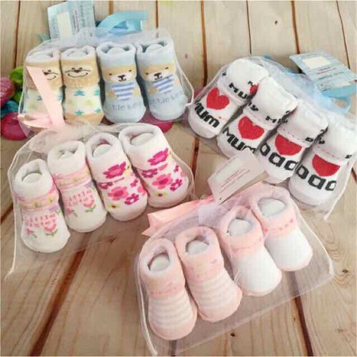 [HCM]SET 2 VỚ CHÂN CHO BÉ SƠ SINH - 7KG CARTER