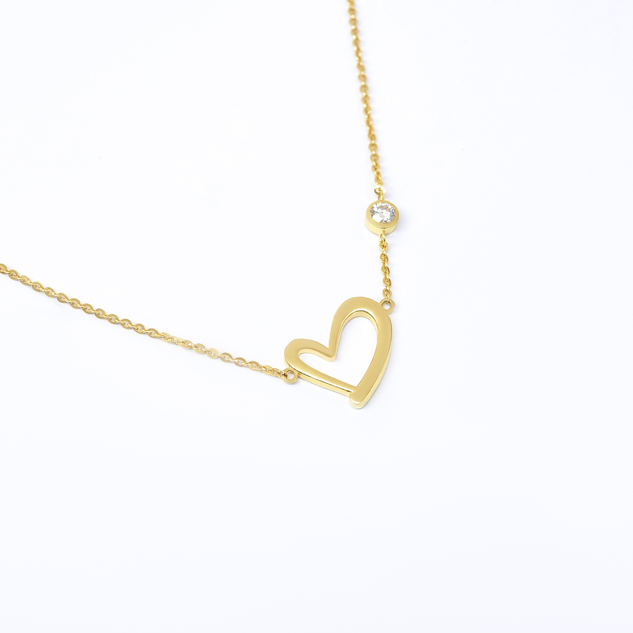 Dây vòng cổ thời trang Briana Gold Heart Necklace làm từ vàng 10k của AfterGlow Jewelry
