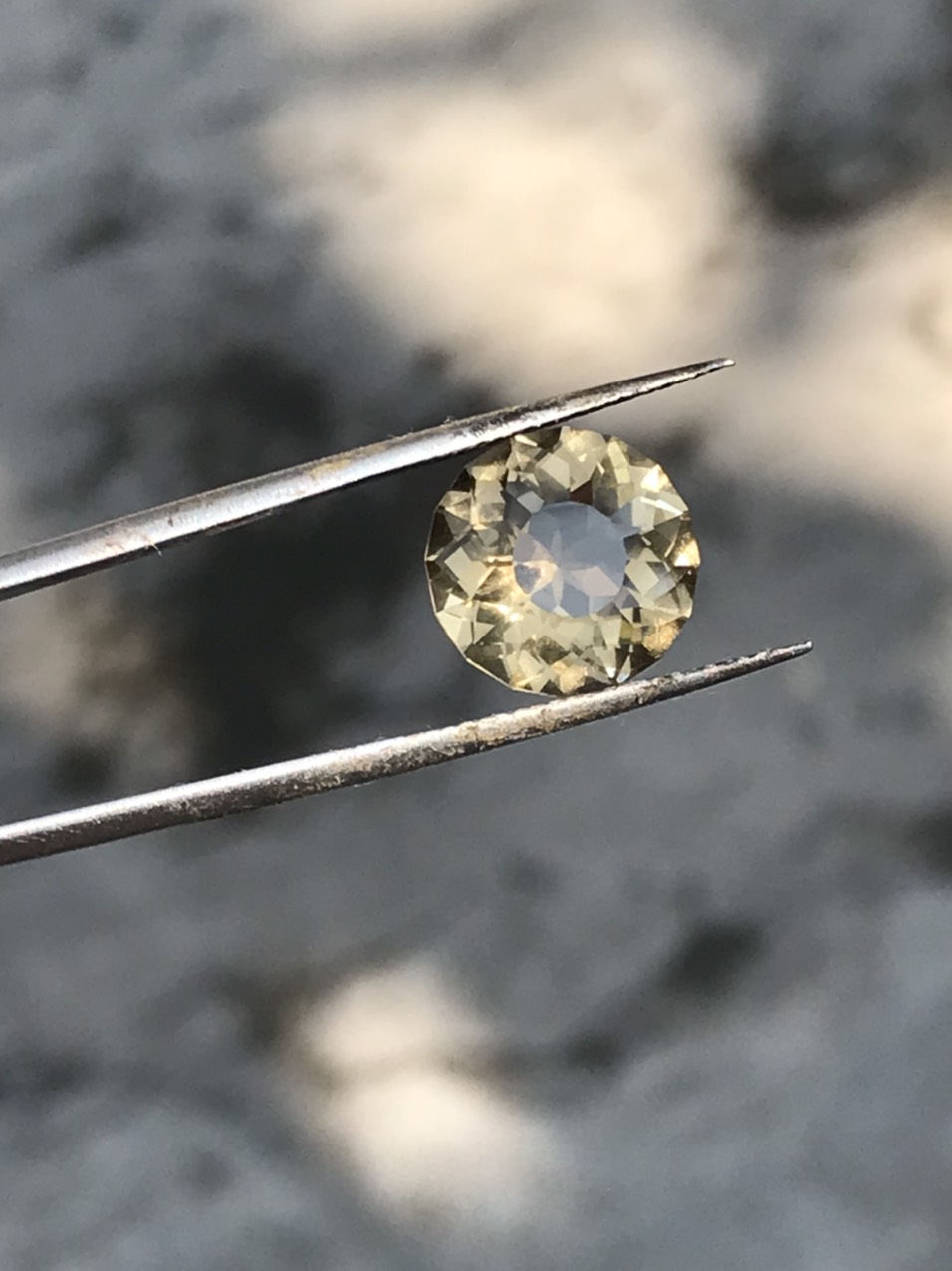 [hcm] Đá citrine tự nhiên  (kt 12mm )