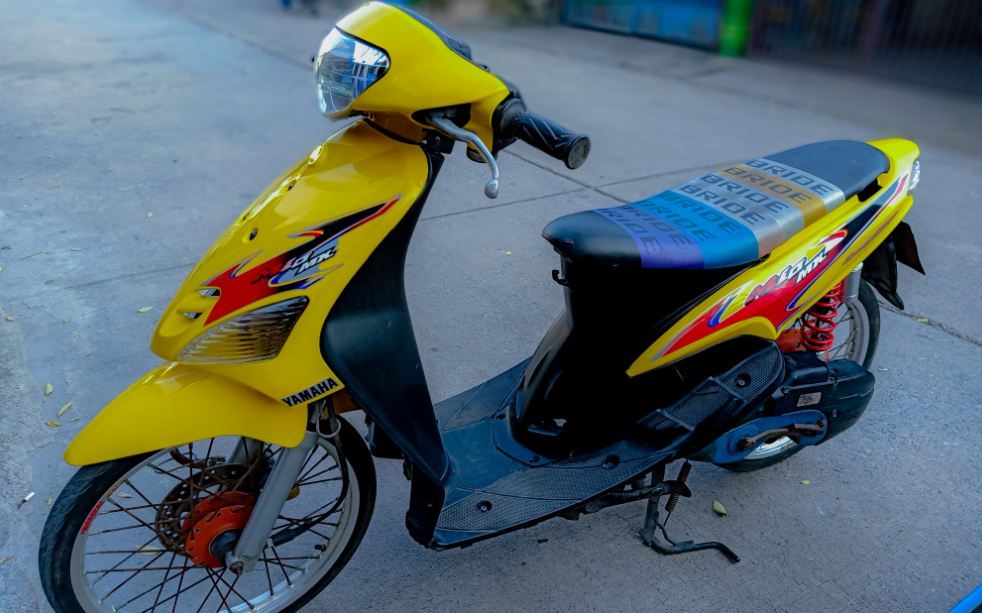 Tem rời mio mx dán xe vàng - tem 3 lớp - tặng logo
