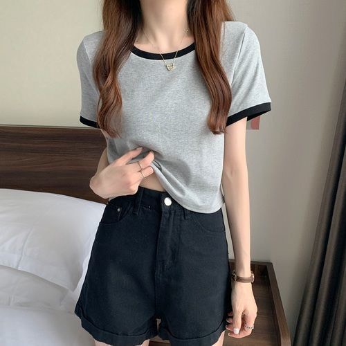 Áo Thun Nữ T-shirt cổ tròn tay áo ngắn thon gọn chất vải cotton màu sắc tương phản, thời trang mùa hè 2023, áo mặc mùa hè