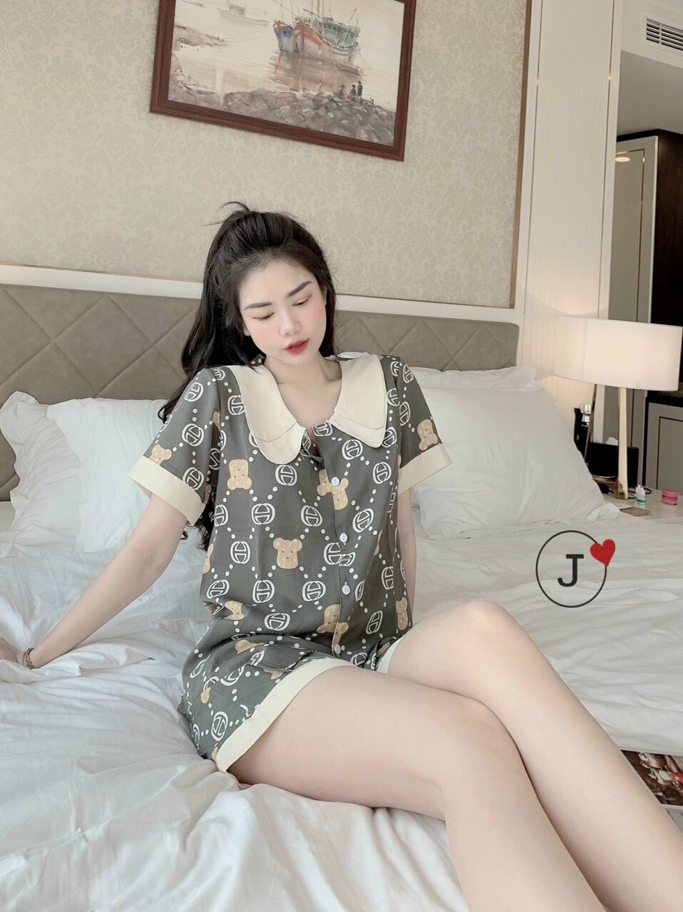 Bộ ngủ - đồ ngủ pijama tay cộc quần đùi cổ sen kate lụa loại 1 , Đồ bộ nữ lụa ngủ pijama mặc nhà dễ thương áo cộc quần đùi
