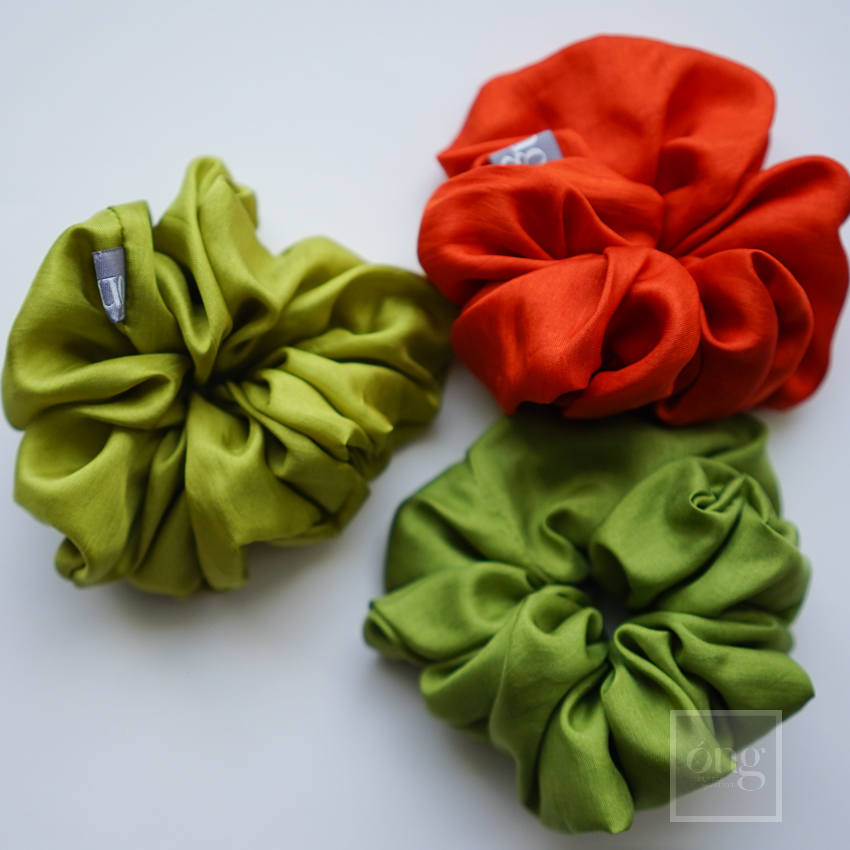 [ RỰC RỠ TRÊN TÓC]- Buộc tóc lụa, scrunchies lụa, Silk scrunchies, điểm nhấn thú vị trên tóc- Óng heartmadeinvietnam- Siêu nhẹ, mượt mà trên tóc, không gây rối, đứt tóc