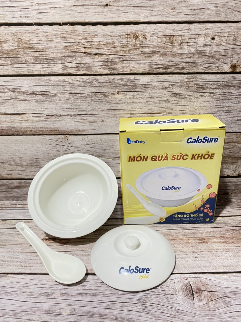 Thố chưng yến có nắp kèm muỗng sứ minh châu cao cấp quà từ calo sure vitadairy
