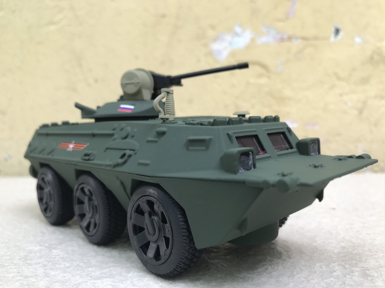 Mô hình xe Quân sự Bọc thép Nga PTR-02 1:36