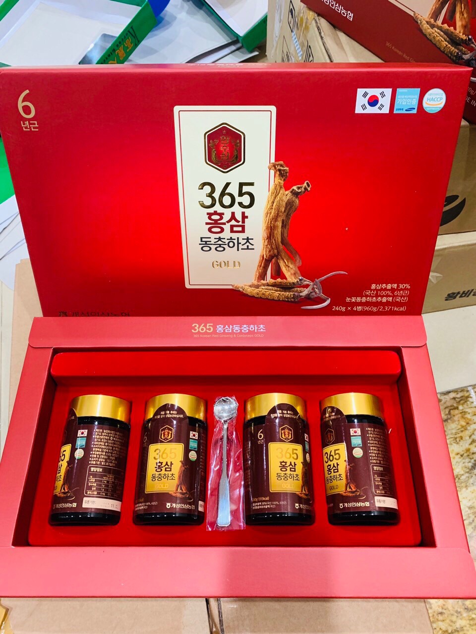 CAO HỒNG SÂM ĐÔNG TRÙNG HẠ THẢO 365 GOLD 4 lọ x 240gr